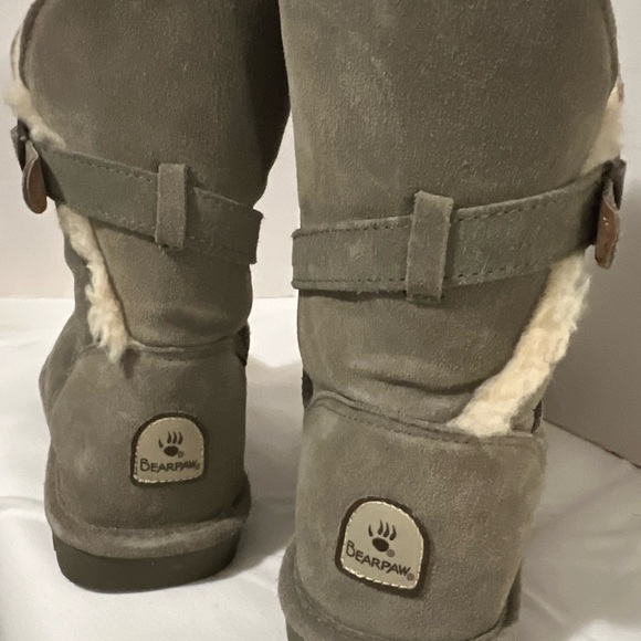 Bearpaw Boots Olive Green size 9 - Picture 10 of 11
